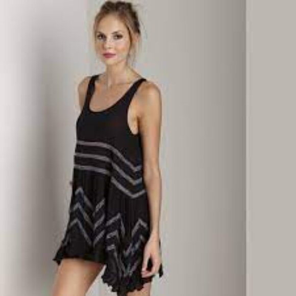 Free People Black & Gray Tiered Dress Size M - Picture 1 of 5